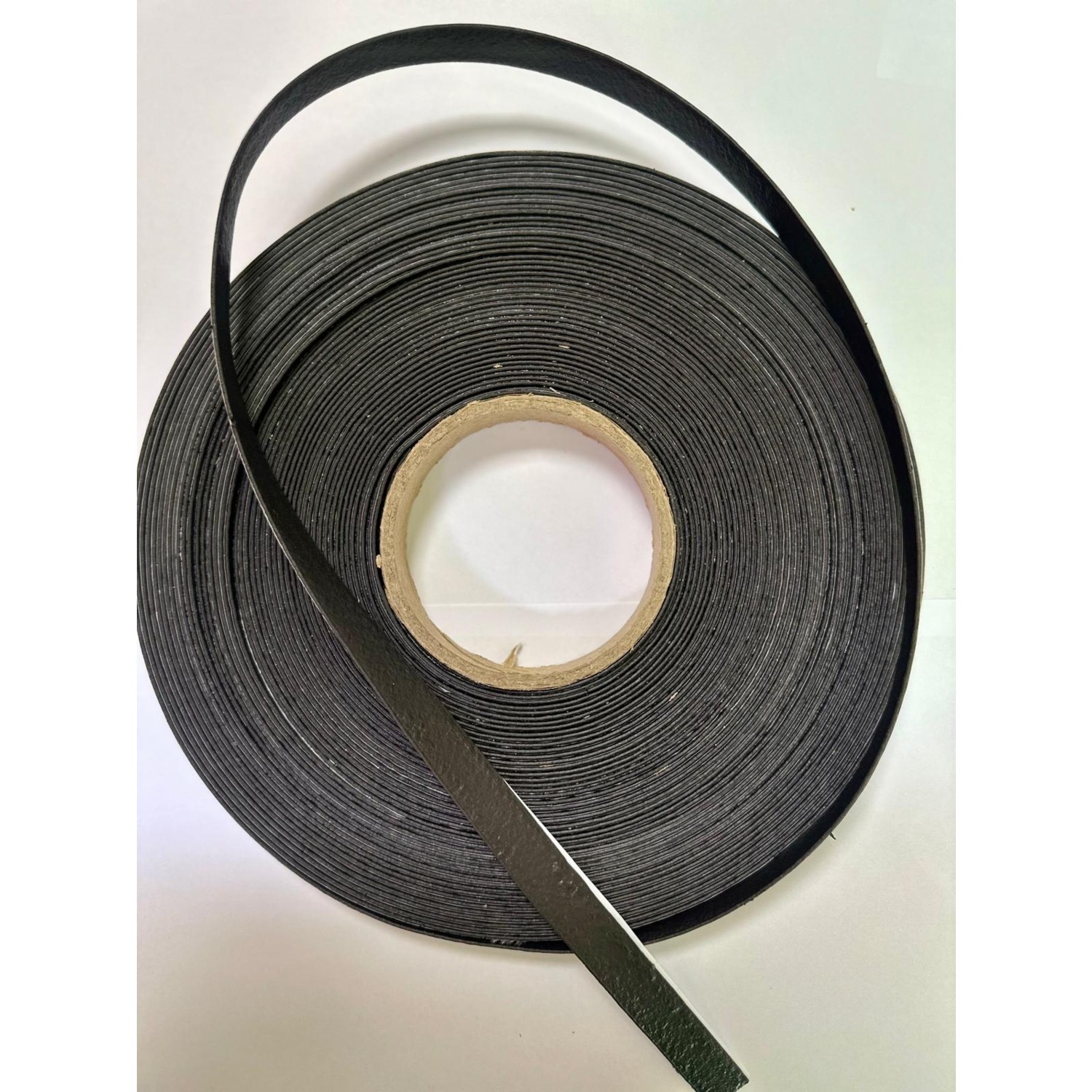 Acil Yangın Kapı Duman  Fitili Yangın Contası 15 mm Genişlik 1.5 mm Kalınlık 25 Metre